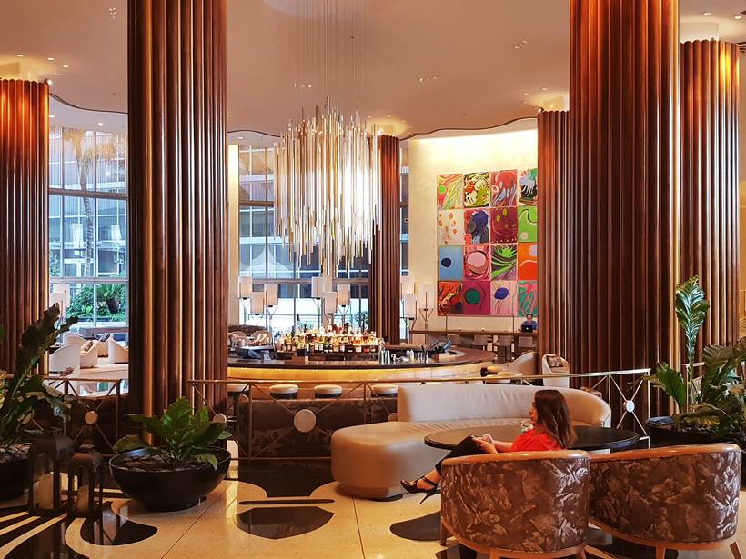 Nobu Eden Roc lobby