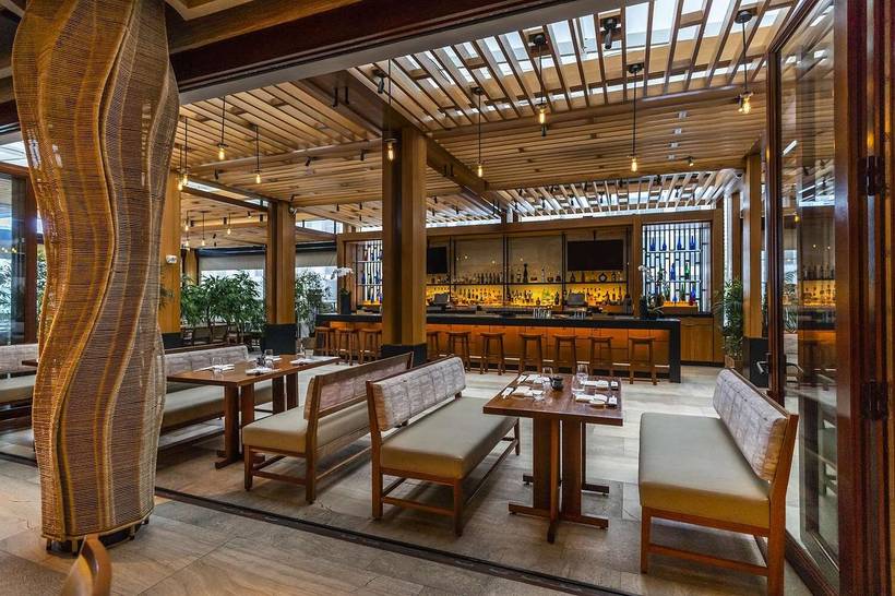 Nobu Eden Roc hotel exterior