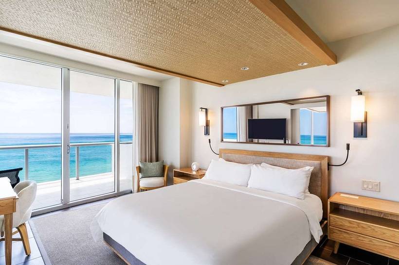 Nobu Eden Roc oceanfront room