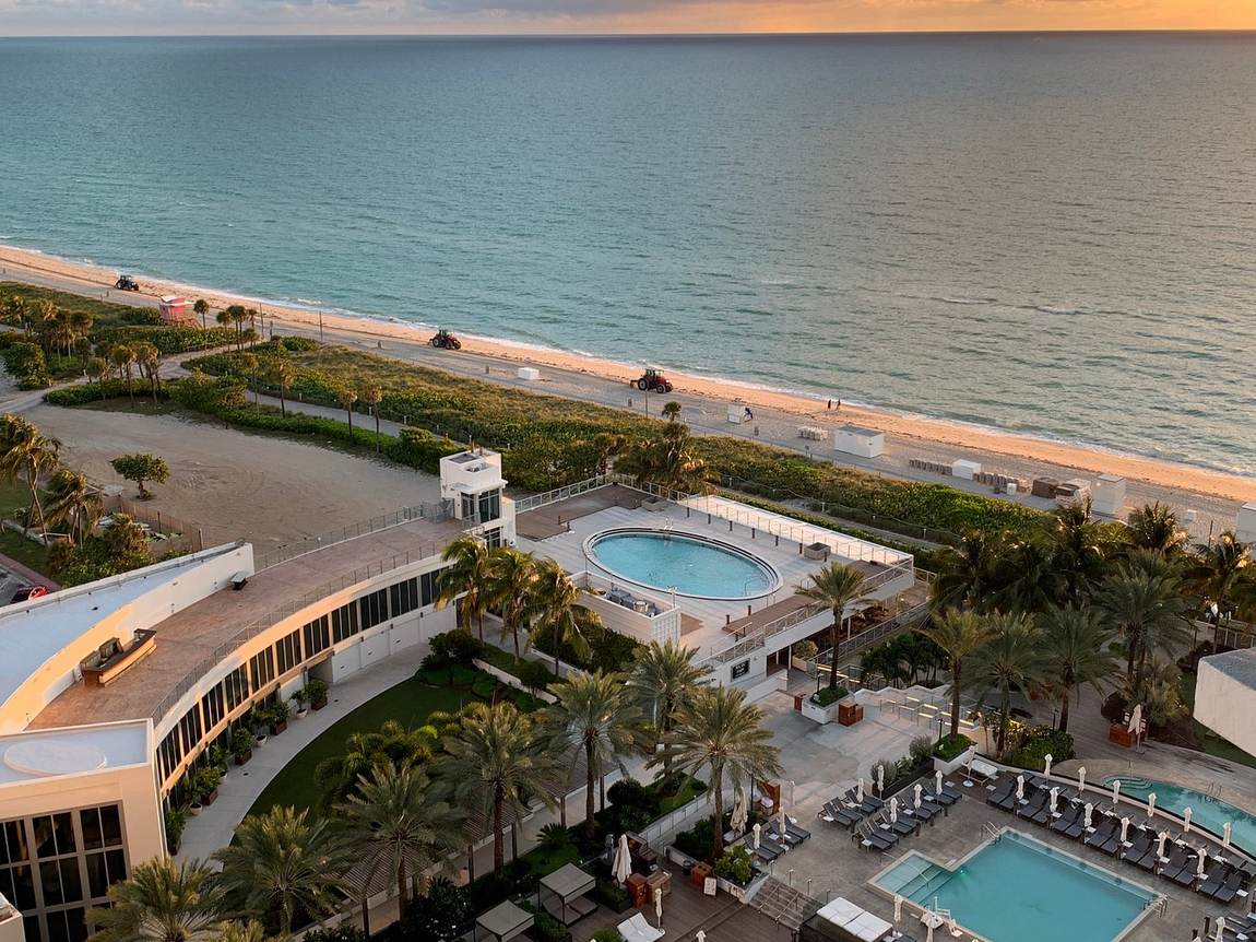 Nobu Eden Roc oceanfront pools and beach